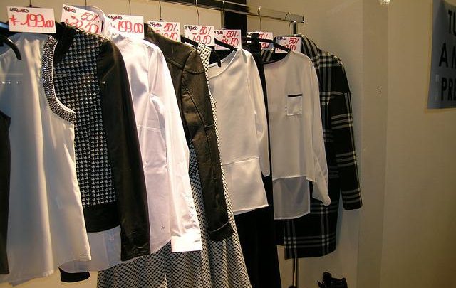 Conteneur textile : que deviennent les vêtements issus des collectes ?