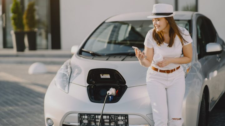 Les voitures électriques : une alternative écologique et économique